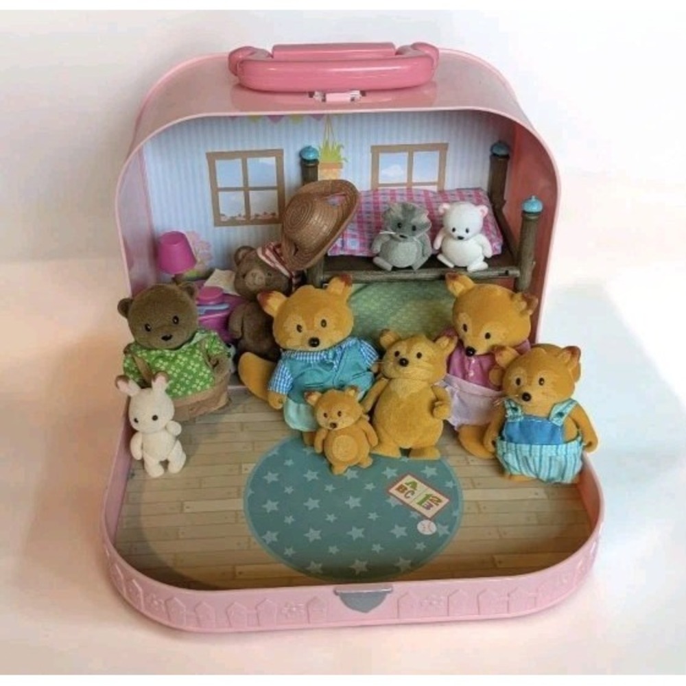 Lil Woodzeez Portable Doll House Travel Suitcase 10 Animals Fox Bear Bunk Bed